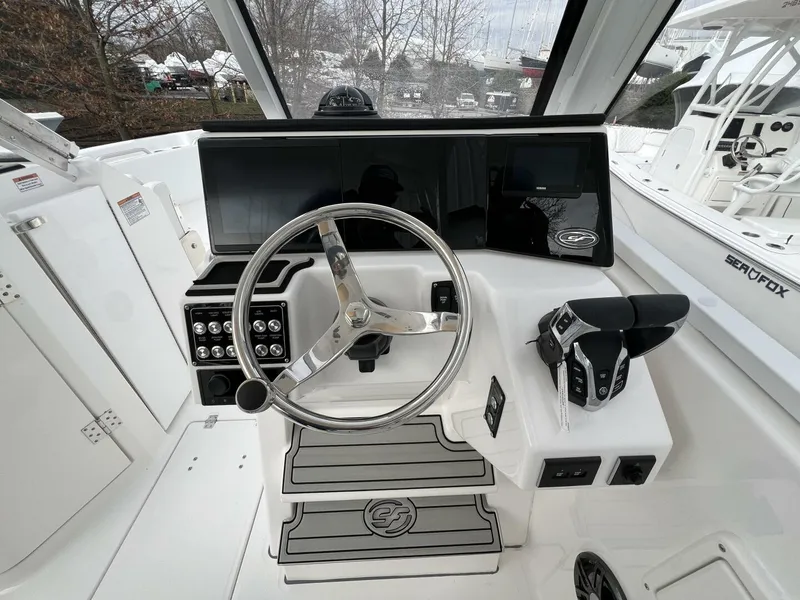 Slide: The Image of Sea Fox 268 Traveler 2026 - 4879511