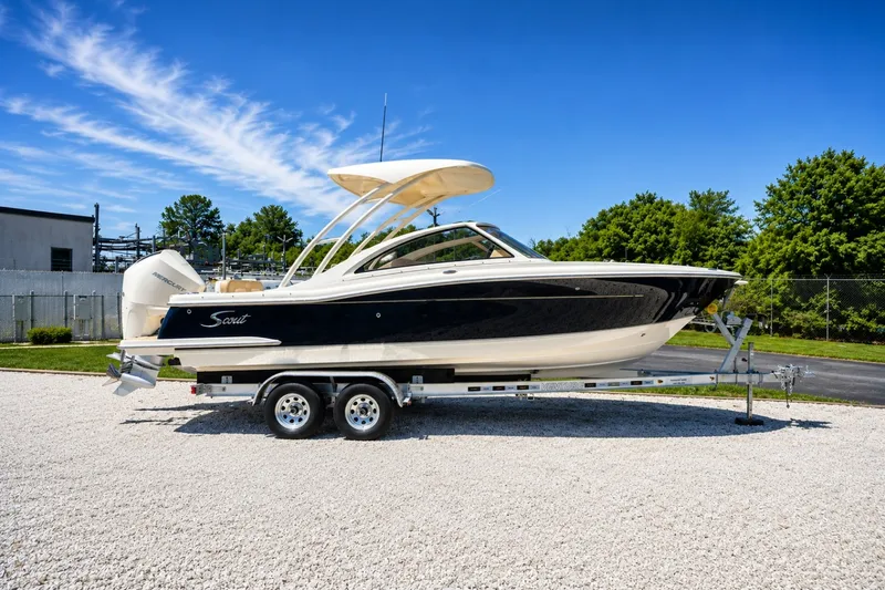 The Image of Scout 240 Dorado 2027 - 6112371