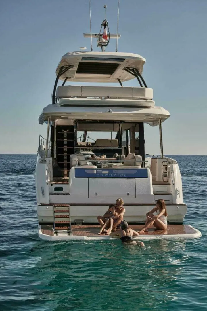 Slide: The Image of Prestige F5.7 2026 - 4880805