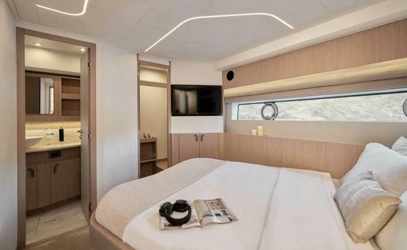 Slide: The Image of Prestige F5.7 2026 - 4880807