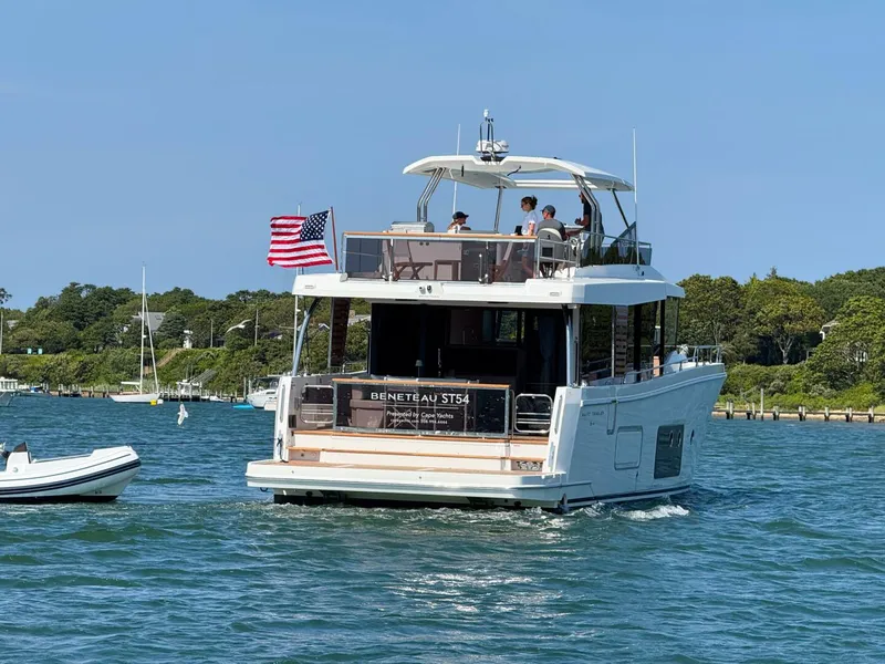 Slide: The Image of 2026 Swift Trawler 54 - 5519132