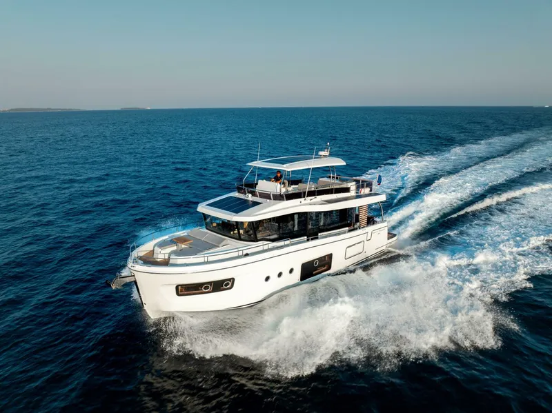 Slide: The Image of BENETEAU Swift Trawler 54 - 4880896