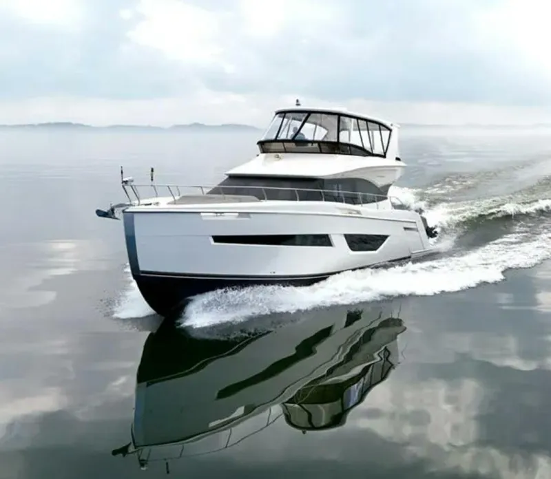 Slide: The Image of Carver C52 Command Bridge 2019 - 5748722