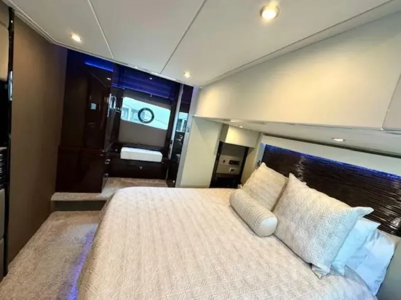 Slide: The Image of Carver C52 Command Bridge 2019 - 5748760