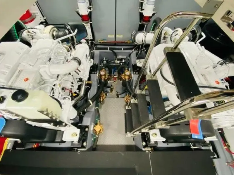 Slide: The Image of Carver C52 Command Bridge 2019 - 5748764