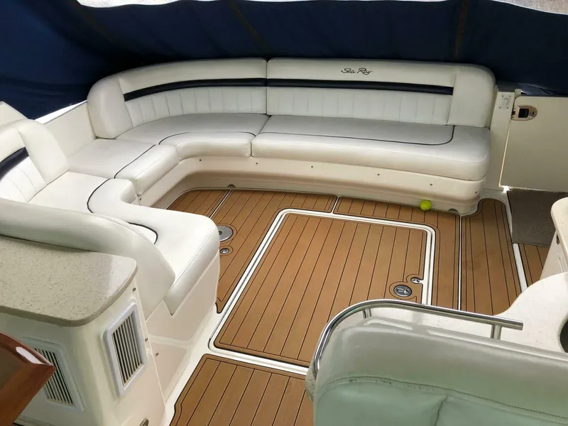 Slide: The Image of Sea Ray 500 Sundancer 2010 - 4881089