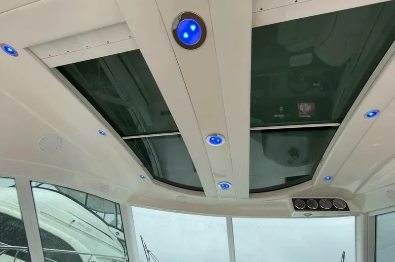 Slide: The Image of Sea Ray 500 Sundancer 2010 - 4881115
