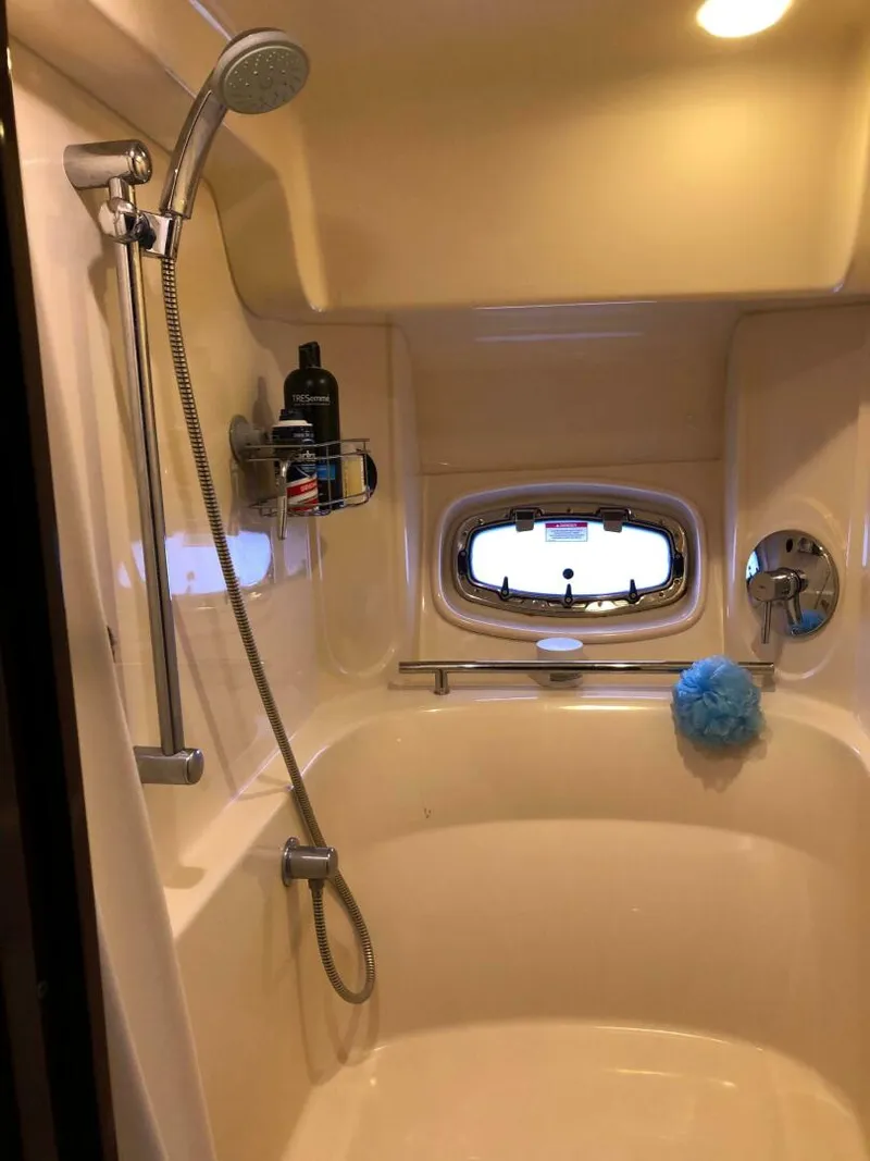 Slide: The Image of Sea Ray 500 Sundancer 2010 - 4881133