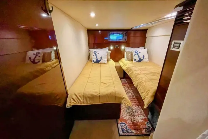 Slide: The Image of Sea Ray 500 Sundancer 2010 - 4881135