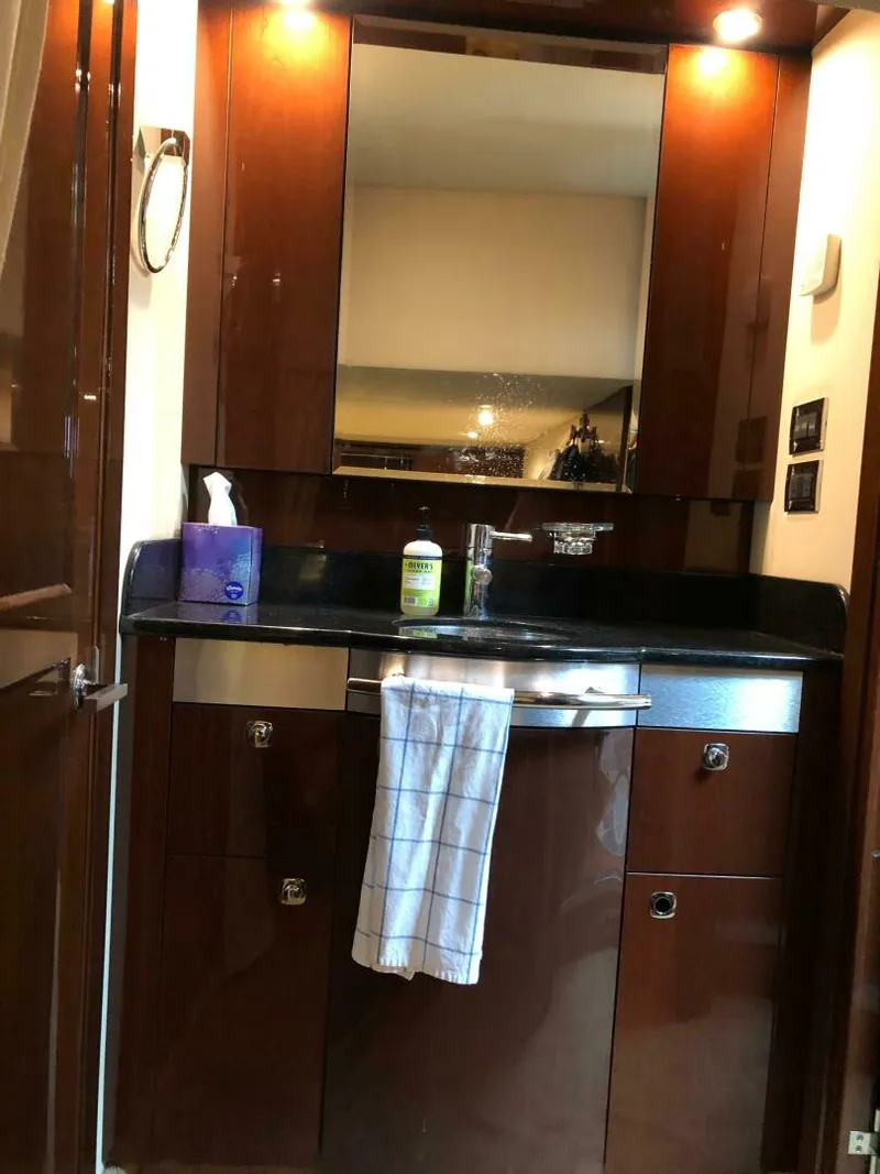 Slide: The Image of Sea Ray 500 Sundancer 2010 - 4881140