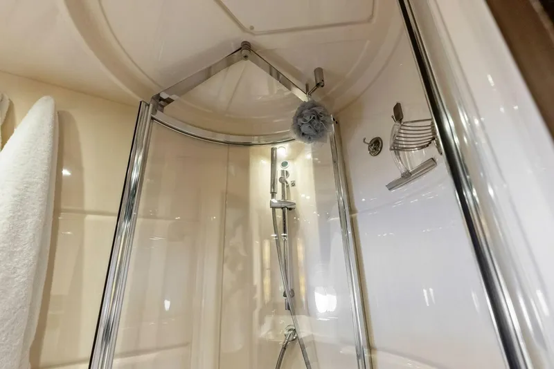 Slide: The Image of Azimut 72S 2014 - 4904407