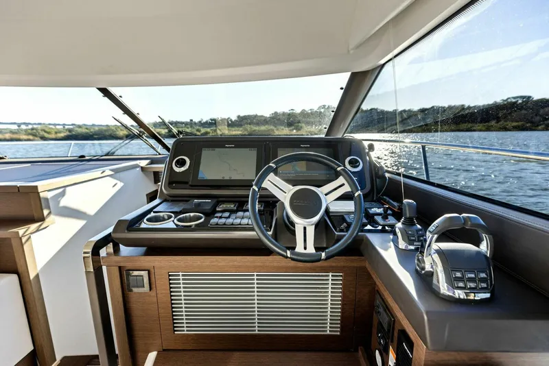 Slide: The Image of Prestige 520 Fly 2019 - 4886316