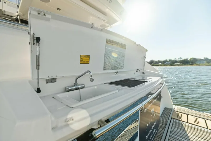 Slide: The Image of Prestige 520 Fly 2019 - 4886289