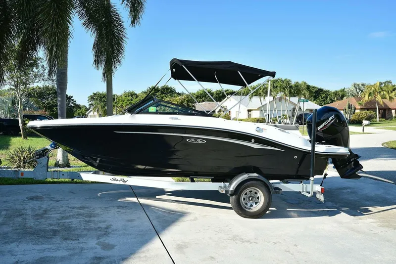 Slide: The Image of Sea Ray SPX 190 2020 - 4886916