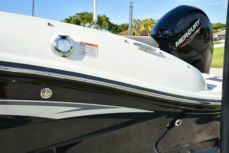 Slide: The Image of Sea Ray SPX 190 2020 - 4887063