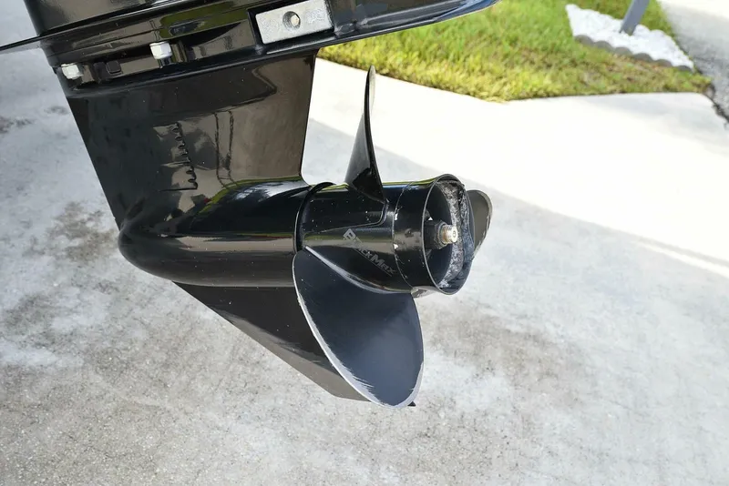 Slide: The Image of Sea Ray SPX 190 2020 - 4887064