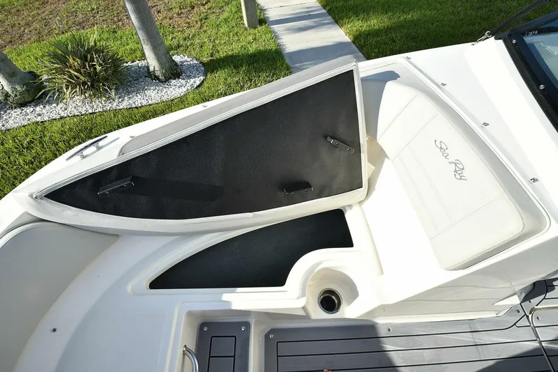 Slide: The Image of Sea Ray SPX 190 2020 - 4887261