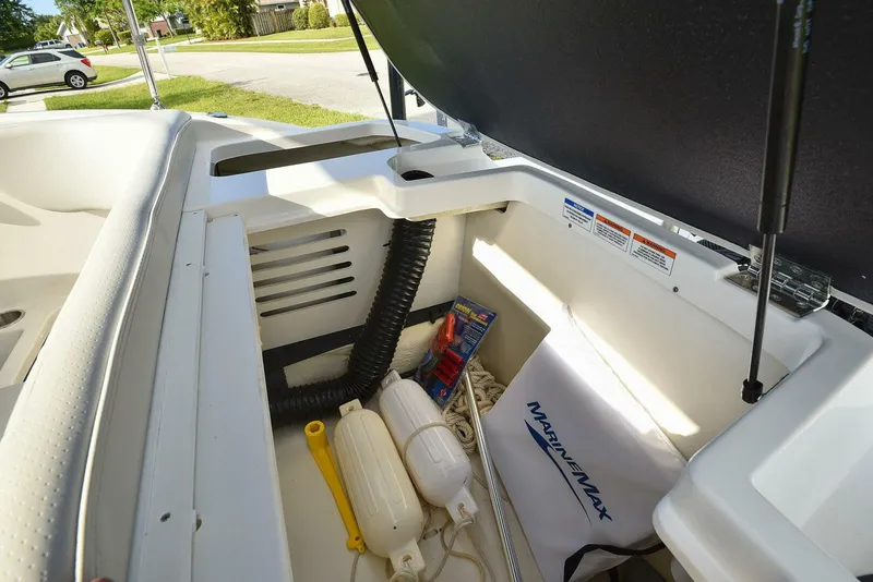 Slide: The Image of Sea Ray SPX 190 2020 - 4887262