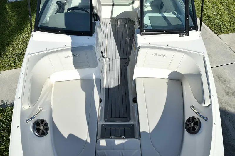 Slide: The Image of Sea Ray SPX 190 2020 - 4887266