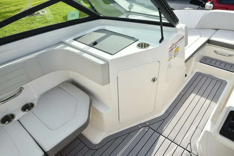 Slide: The Image of Sea Ray SPX 190 2020 - 4887265