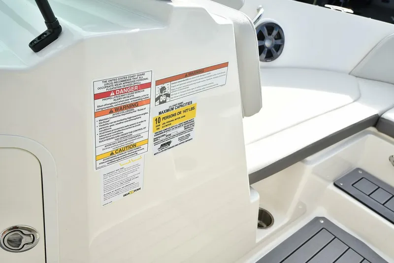 Slide: The Image of Sea Ray SPX 190 2020 - 4887270