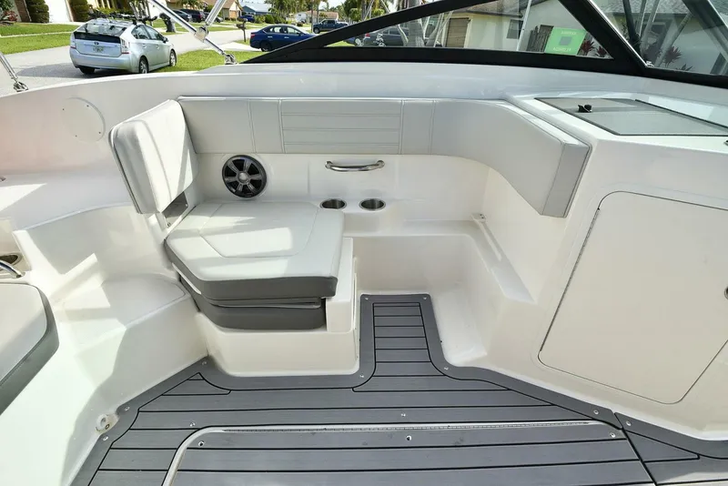 Slide: The Image of Sea Ray SPX 190 2020 - 4887280