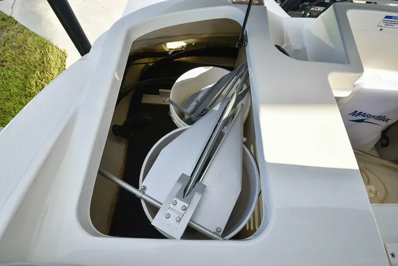 Slide: The Image of Sea Ray SPX 190 2020 - 4887279