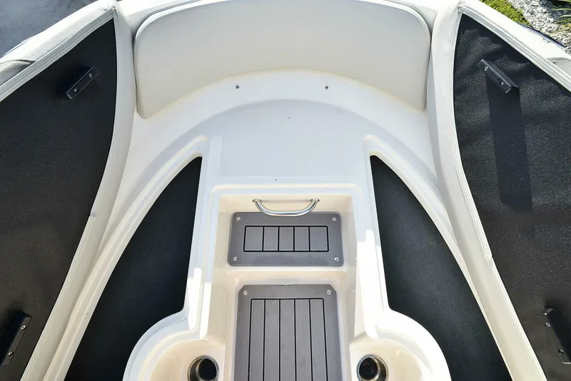 Slide: The Image of Sea Ray SPX 190 2020 - 4887290