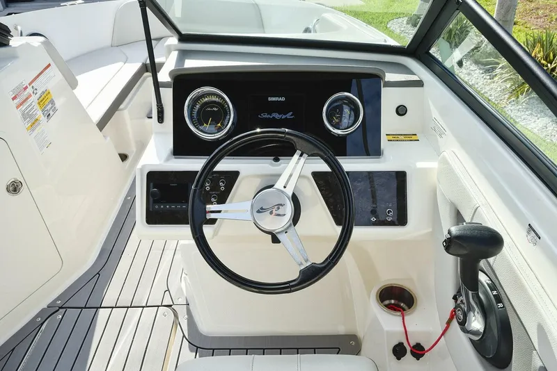 Slide: The Image of Sea Ray SPX 190 2020 - 4887309