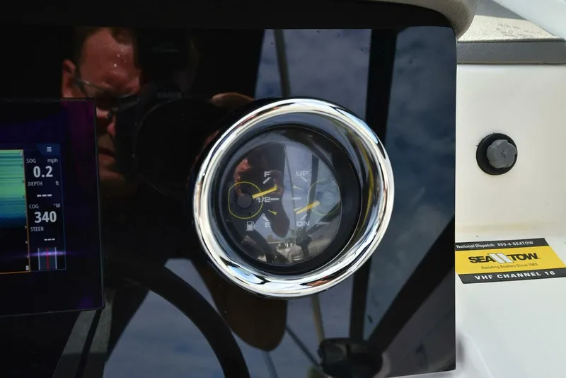 Slide: The Image of Sea Ray SPX 190 2020 - 4887305