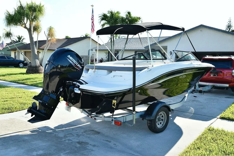 Slide: The Image of Sea Ray SPX 190 2020 - 4886928