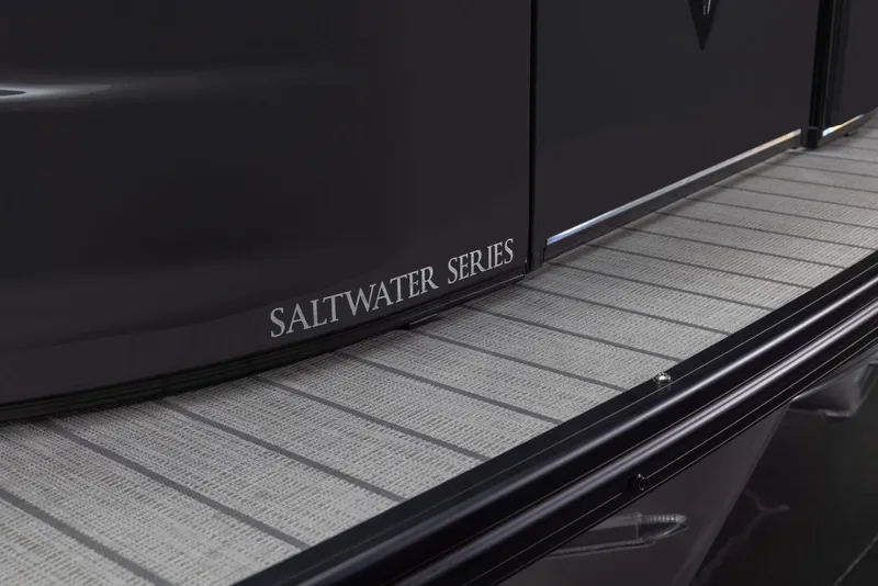 Slide: The Image of Tahoe Grand Tahoe LTD Elite Windshield 2024 - 4887278