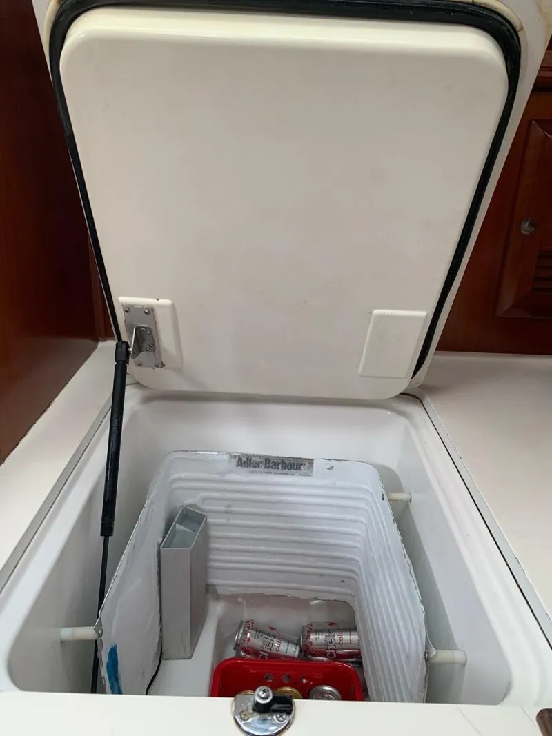 Slide: The Image of Beneteau Oceanis 473 2003 - 4887252