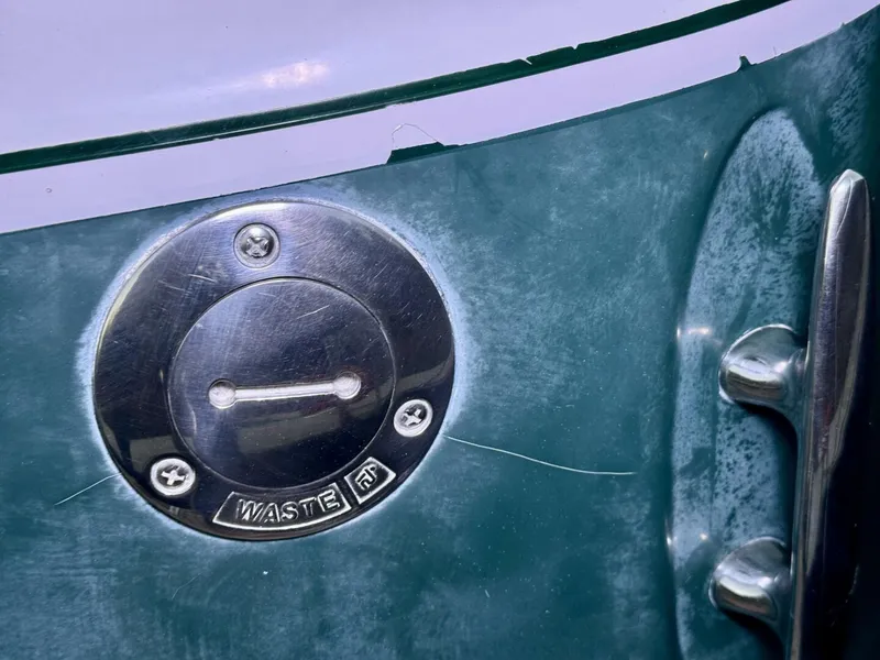 Slide: The Image of Four Winns Vista 288 2004 - 4888646