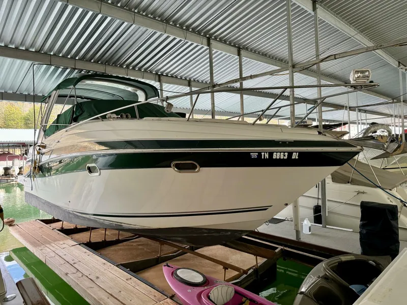 Slide: The Image of Four Winns Vista 288 2004 - 4888676