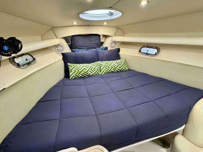 Slide: The Image of Four Winns Vista 288 2004 - 4888559