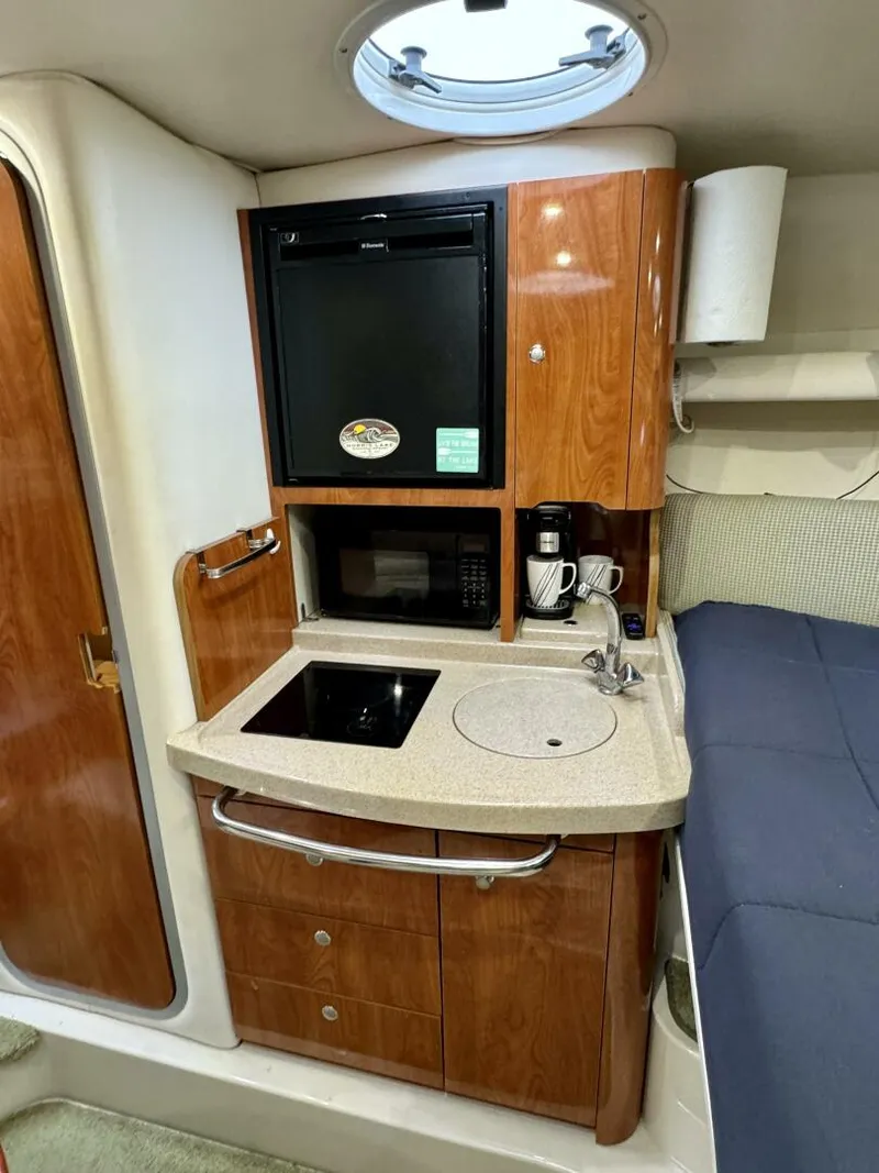 Slide: The Image of Four Winns Vista 288 2004 - 4888563