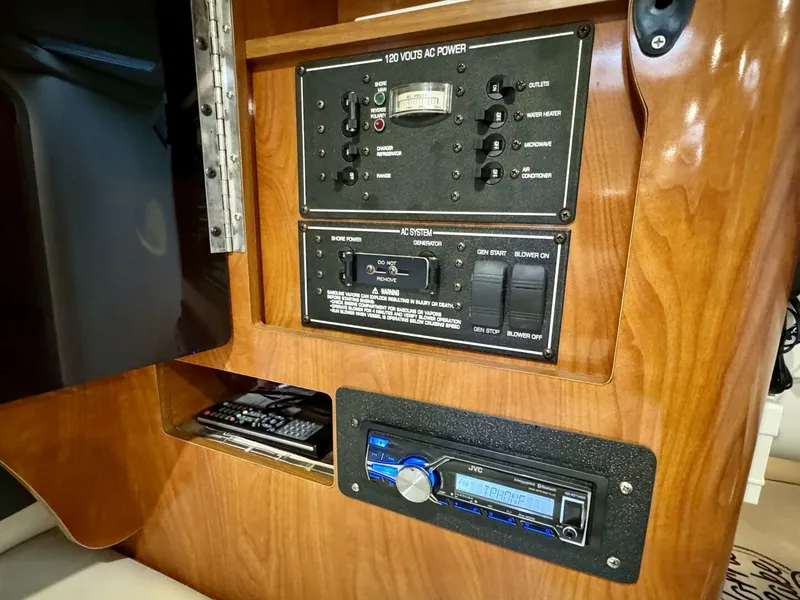 Slide: The Image of Four Winns Vista 288 2004 - 4888571