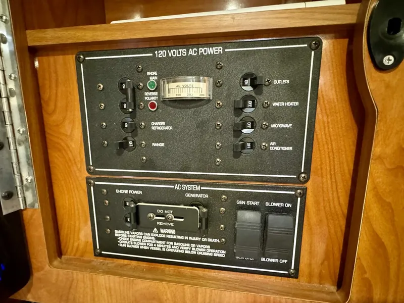 Slide: The Image of Four Winns Vista 288 2004 - 4888572