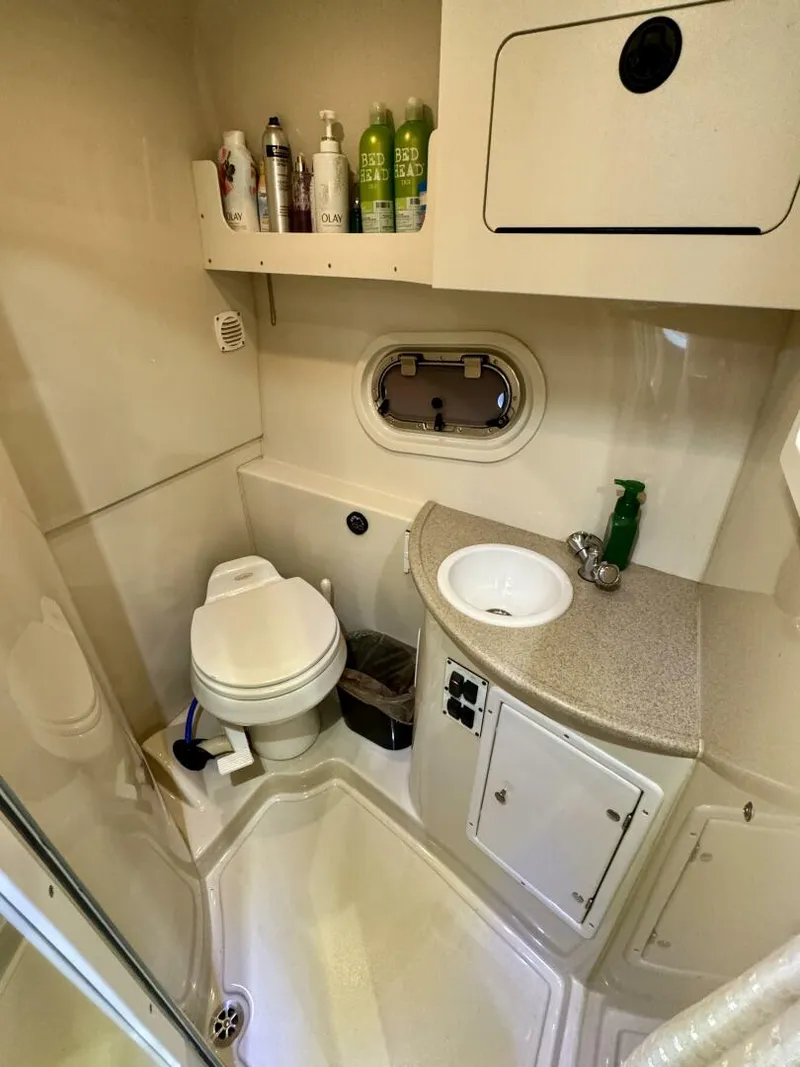 Slide: The Image of Four Winns Vista 288 2004 - 4888578