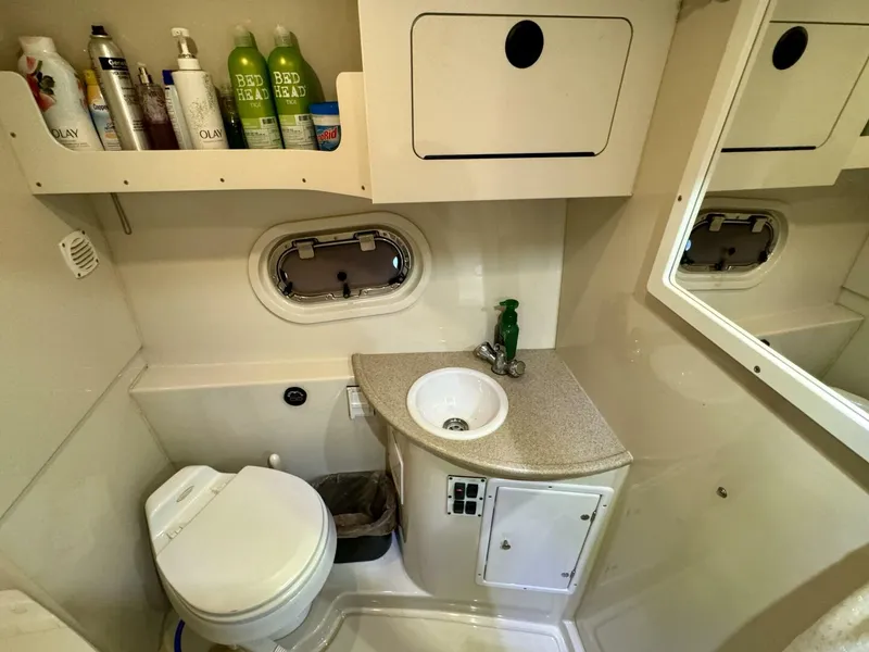 Slide: The Image of Four Winns Vista 288 2004 - 4888579