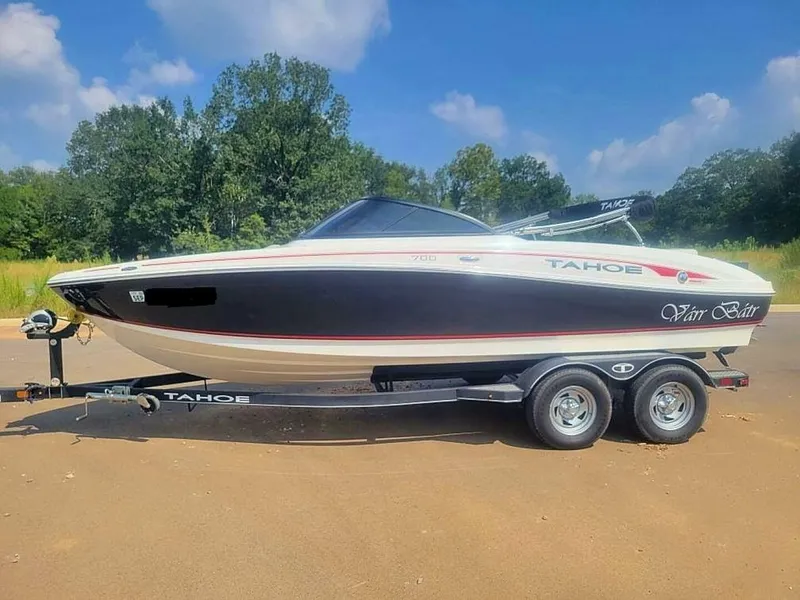 The Image of Tahoe 700 2019 - 4888681