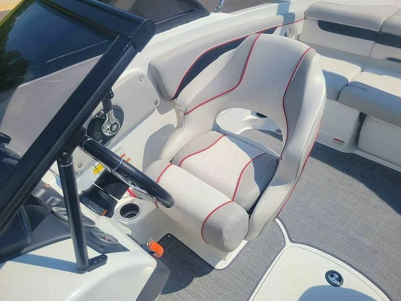 Slide: The Image of Tahoe 700 2019 - 4888694