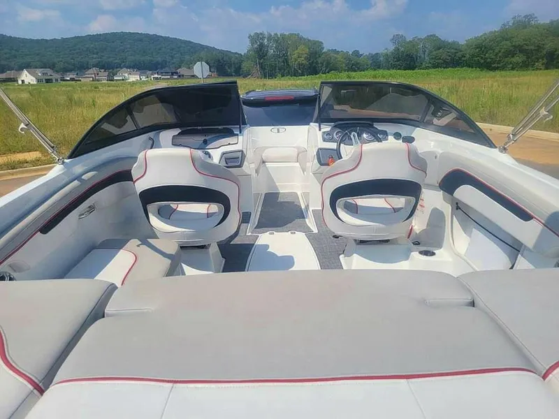 Slide: The Image of Tahoe 700 2019 - 4888690