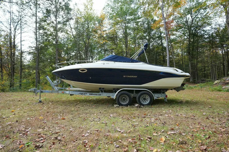 Slide: The Image of Stingray 225 CR 2016 - 4888856