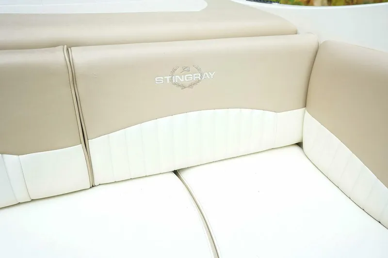 Slide: The Image of Stingray 225 CR 2016 - 4888918