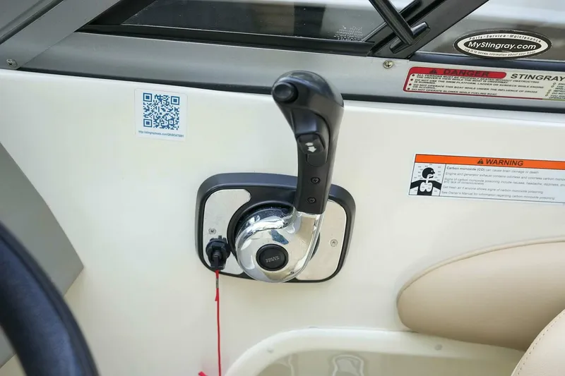 Slide: The Image of Stingray 225 CR 2016 - 4888940