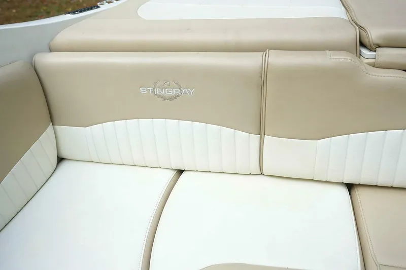 Slide: The Image of Stingray 225 CR 2016 - 4888953