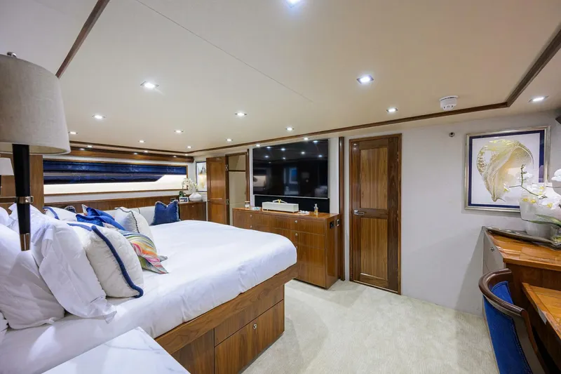 Slide: The Image of Viking 92 CHINA TIME - Master Stateroom 2020 Viking 92 Convertible CHINA TIME - 4890144
