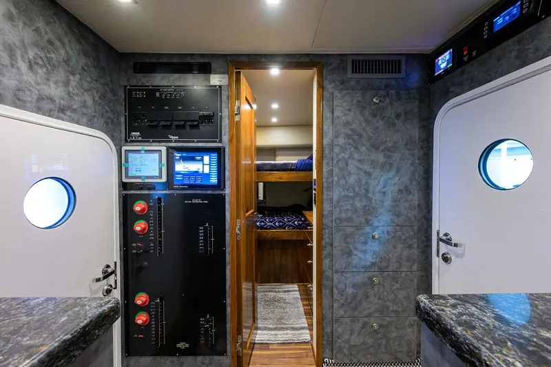 Slide: The Image of Viking 92 CHINA TIME - Crew Quartres 2020 Viking 92 Convertible CHINA TIME - 4890270